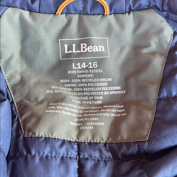 L.L. Bean Kids Warm Insulated Jacket - size Large